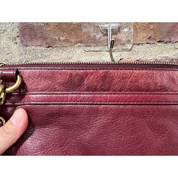 FOSSIL Red Leather Crossbody Bag - Picture 6 of 8